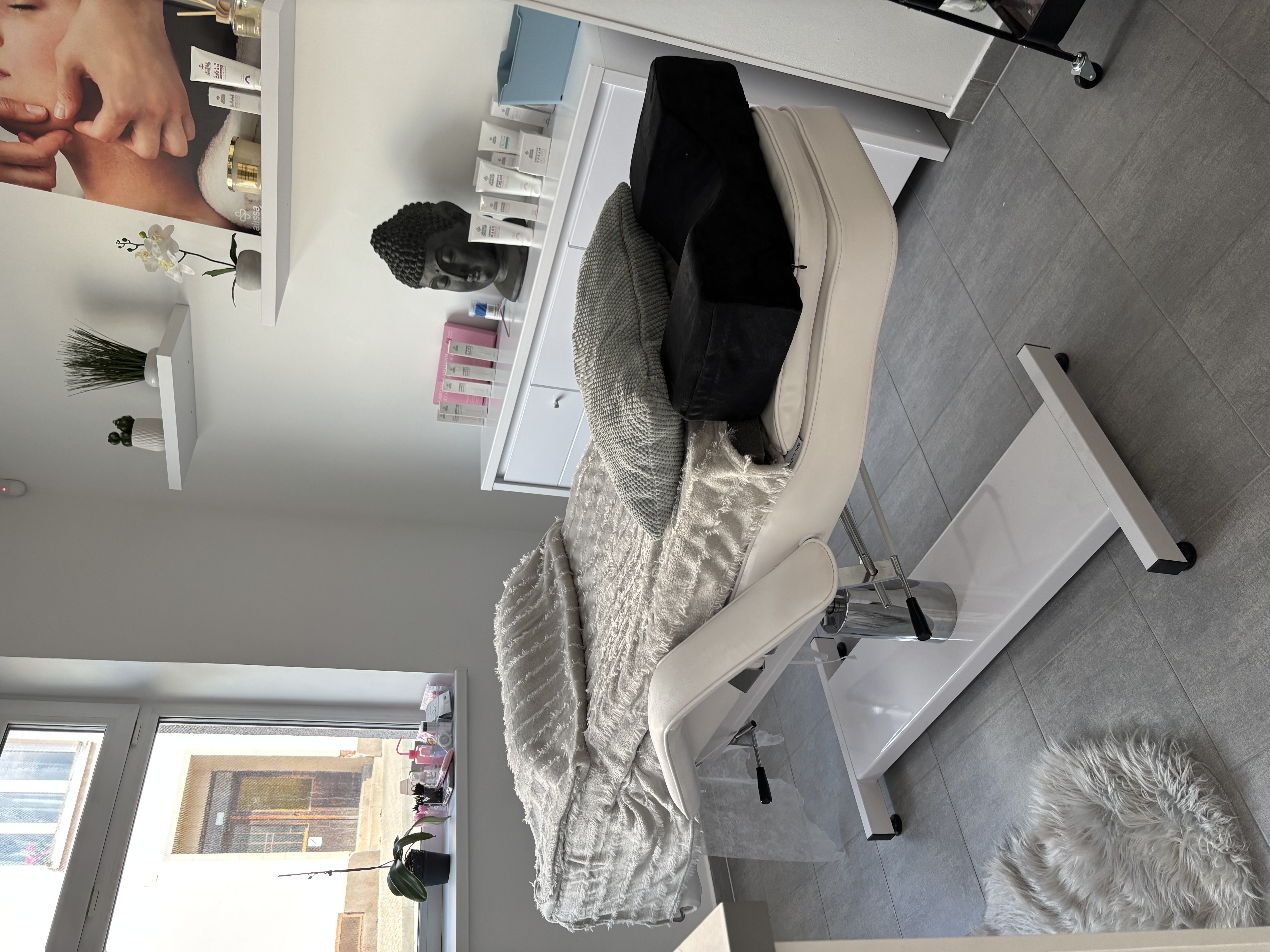 Pohodlné křeslo pro prodlužování řas